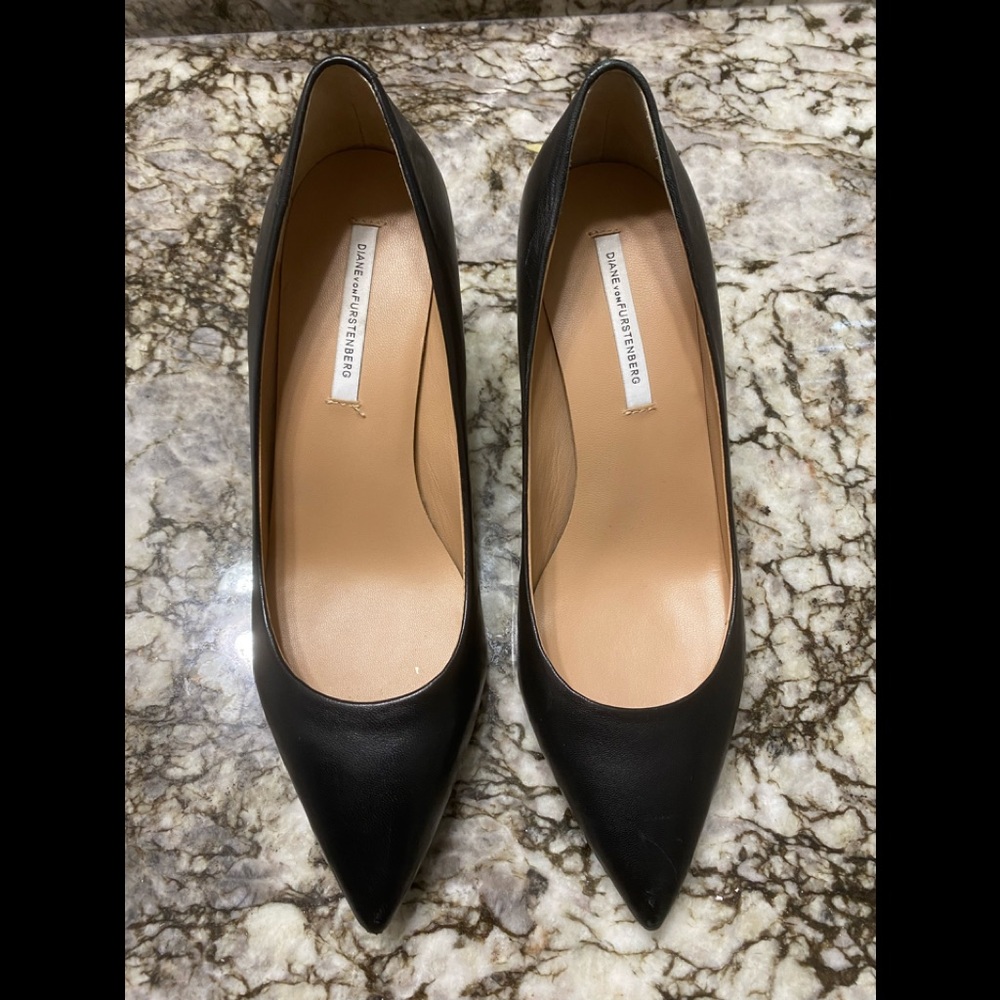 DVF Black Leather Pumps